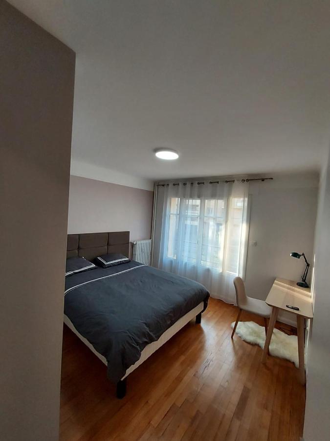Bel 2 Pieces, Sortie De Metro Ligne 8 Apartment *
